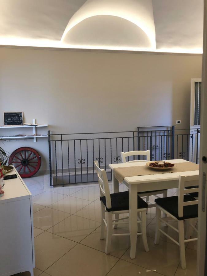 Giader'S House - Free Parking Catânia Exterior foto