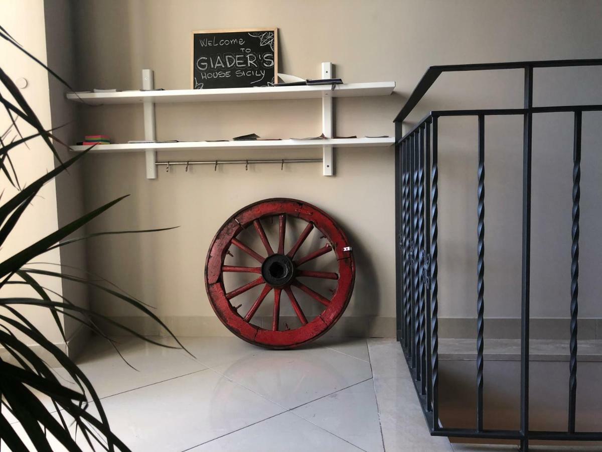 Giader'S House - Free Parking Catânia Exterior foto